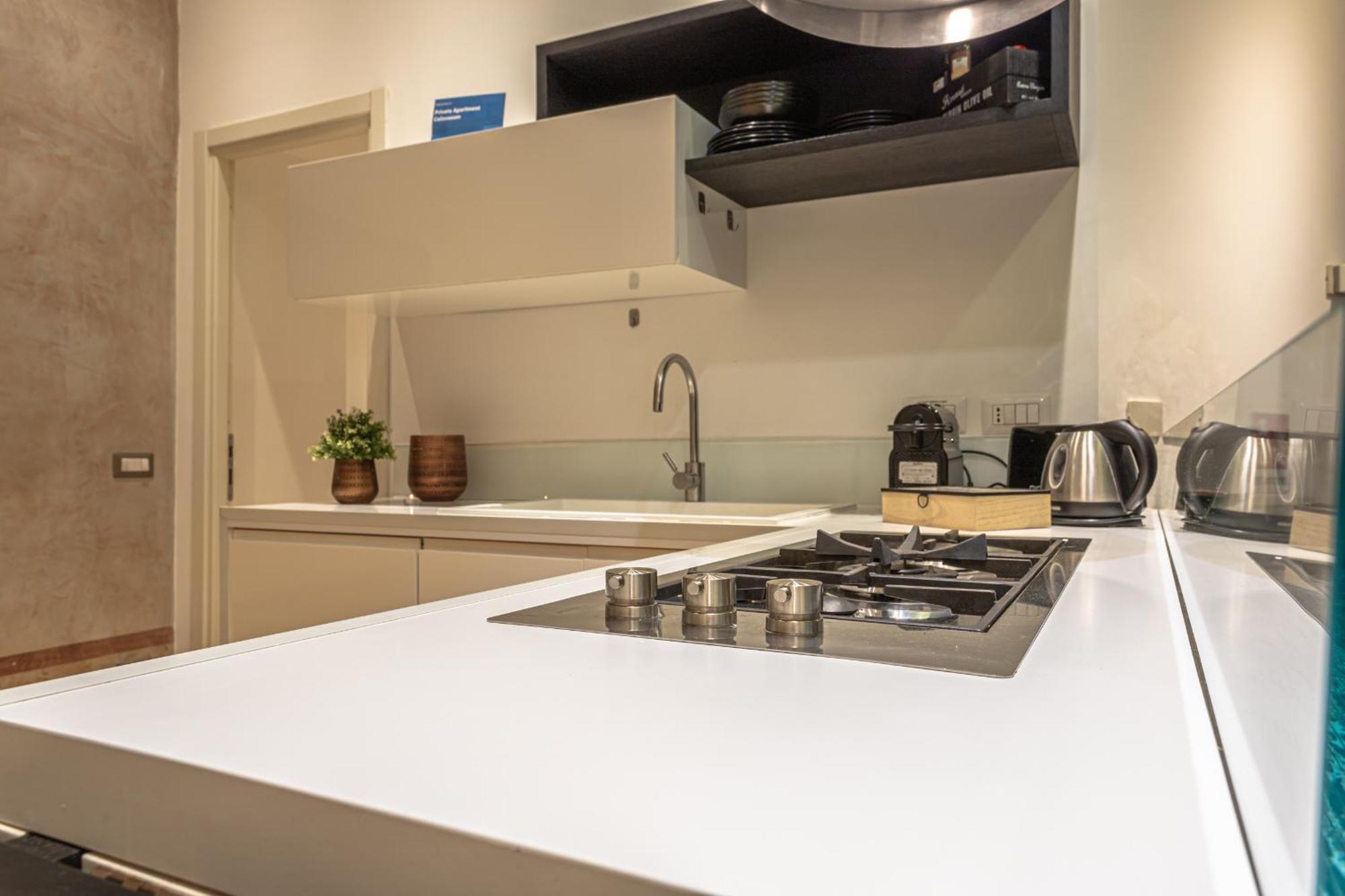Private Apartment Colosseum Ρώμη Εξωτερικό φωτογραφία
