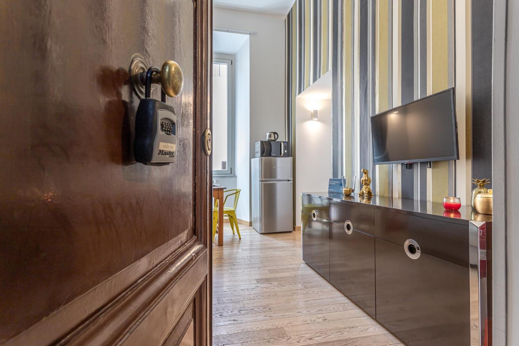 Private Apartment Colosseum Ρώμη Εξωτερικό φωτογραφία