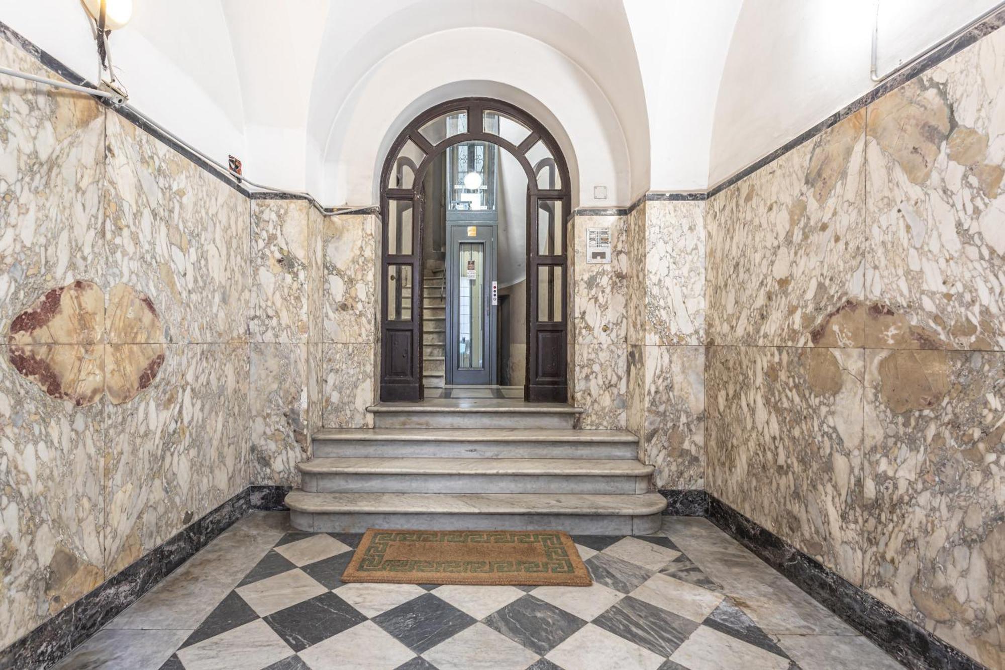 Private Apartment Colosseum Ρώμη Εξωτερικό φωτογραφία